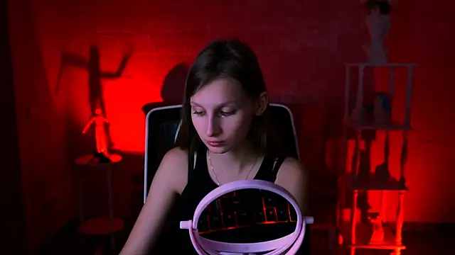 EllaHorton online show from 03/12/25, 12:36