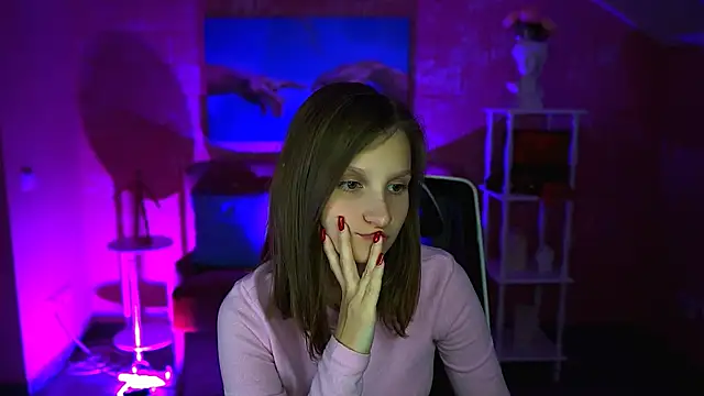 EllaHorton online show from 10/11/25, 12:26