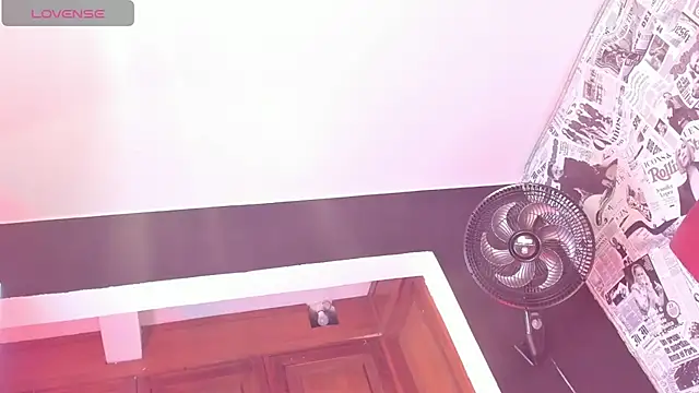 hot milkbitch online show from 11/29/25, 02:25