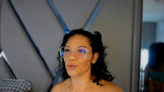 paula daniela1 online show from 03/22/25, 09:53