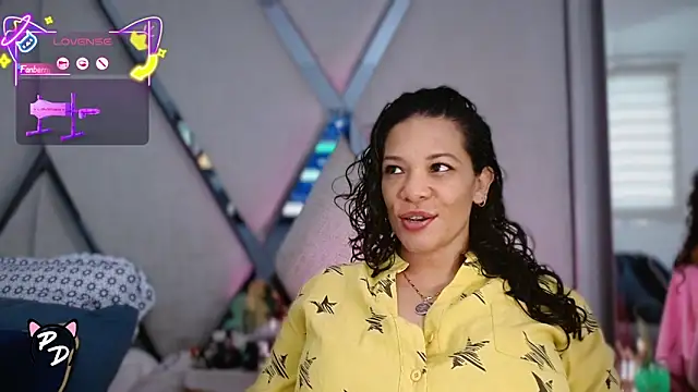 Snapshot of paula_daniela1 chatting on 05/03/26, 10:38 paula daniela1 online show from 05/03/26, 10:38