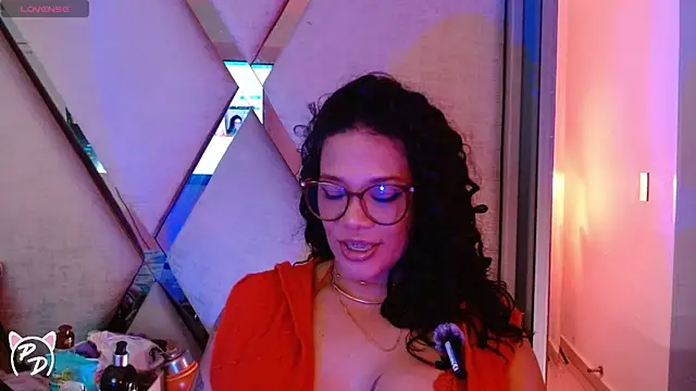 Snapshot of paula_daniela1 chatting on 06/03/26, 09:53 paula daniela1 online show from 06/03/26, 09:53