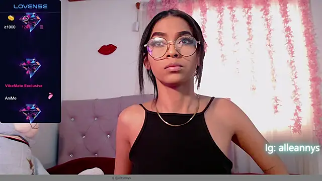 Snapshot of Alleanys_Cristal chatting on 03/21/25, 02:18 Alleanys Cristal online show from 03/21/25, 02:18