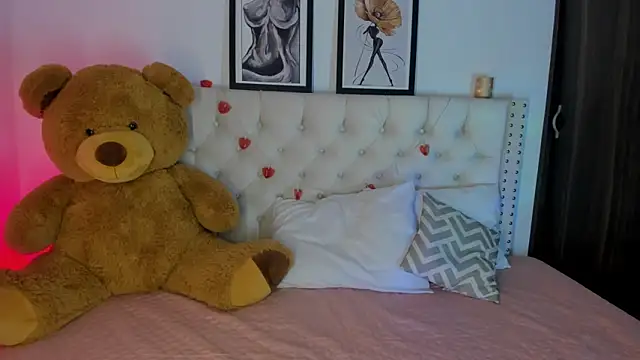 Snapshot of taylor-sexyy chatting on 03/11/26, 04:40 taylor-sexyy online show from 03/11/26, 04:40