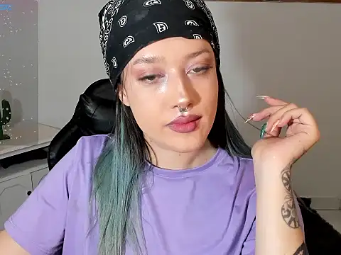 kat apple online show from 09/18/25, 12:34