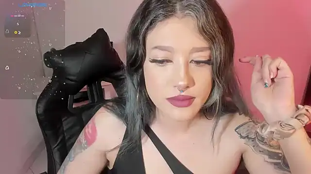 kat apple online show from 10/28/25, 10:23