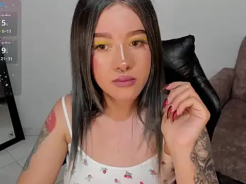 Snapshot of kat_apple chatting on 02/10/26, 12:04 kat apple online show from 02/10/26, 12:04