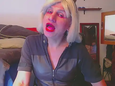 LorenJade online show from 04/25/26, 09:01