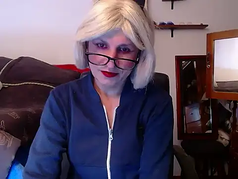 LorenJade online show from 04/26/26, 09:51
