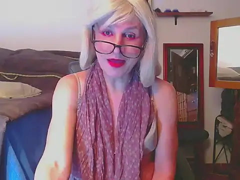 LorenJade online show from 05/02/26, 09:25