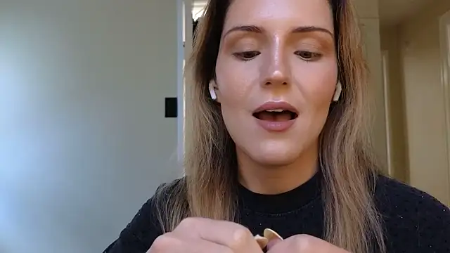 sexylilly69 online show from 06/23/26, 10:30