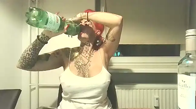 Snapshot of Jeanny_Bln chatting on 01/07/25, 01:06 Jeanny Bln online show from 01/07/25, 01:06