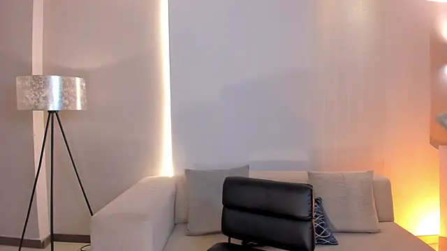 Snapshot of GigiLee_ chatting on 01/30/25, 02:16 GigiLee online show from 01/30/25, 02:16