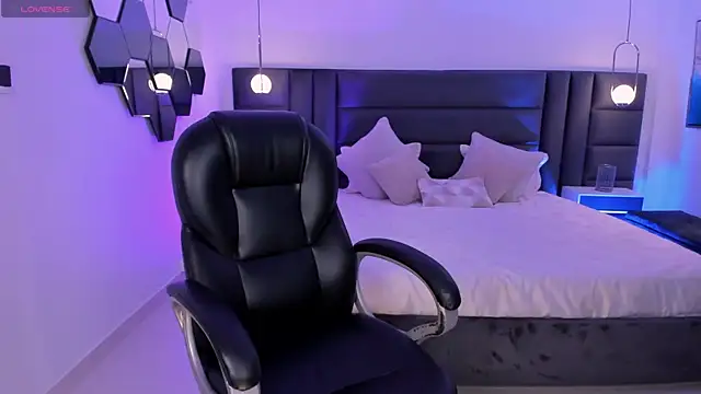 EloisaOlivero online show from 02/28/25, 09:15