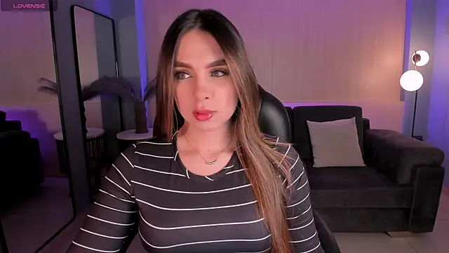 EloisaOlivero online show from 10/11/25, 12:04