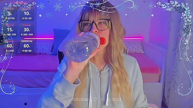 estivalae online show from 12/14/24, 07:25