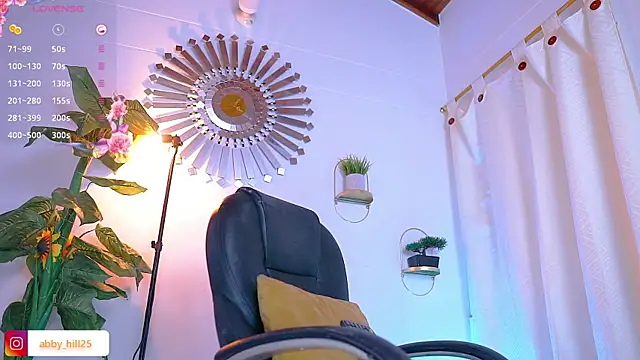 abbyhill27 online show from 02/02/25, 07:20