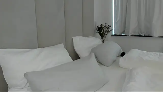 Snapshot of smileybabe chatting on 02/27/25, 08:06 smileybabe online show from 02/27/25, 08:06