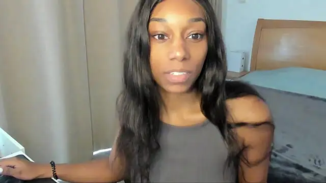 Snapshot of smileybabe chatting on 03/06/25, 07:03 smileybabe online show from 03/06/25, 07:03