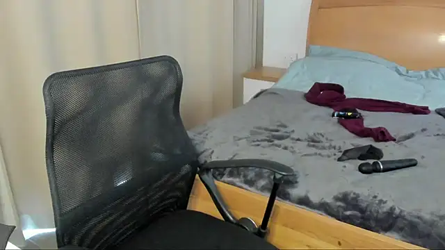 Snapshot of smileybabe chatting on 03/10/25, 09:10 smileybabe online show from 03/10/25, 09:10