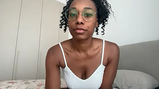 Snapshot of smileybabe chatting on 07/18/26, 07:34 smileybabe online show from 07/18/26, 07:34