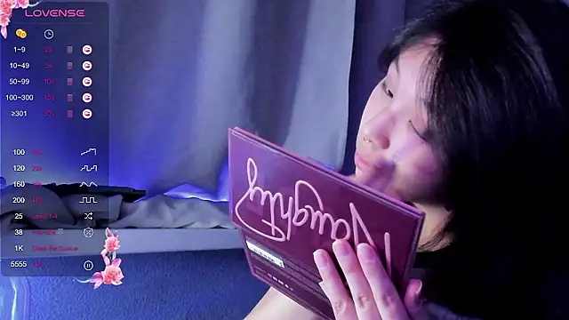 Snapshot of maydaykimmy chatting on 12/08/24, 08:25 maydaykimmy online show from 12/08/24, 08:25