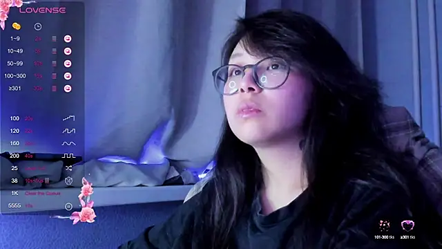 Snapshot of maydaykimmy chatting on 12/10/24, 10:26 maydaykimmy online show from 12/10/24, 10:26