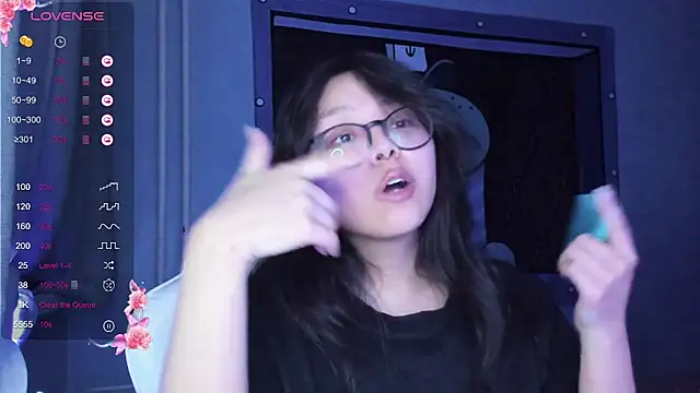 Snapshot of maydaykimmy chatting on 12/30/24, 08:25 maydaykimmy online show from 12/30/24, 08:25