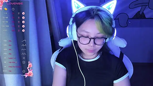 Snapshot of maydaykimmy chatting on 01/16/25, 02:51 maydaykimmy online show from 01/16/25, 02:51