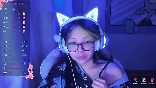 Snapshot of maydaykimmy chatting on 01/29/25, 10:11 maydaykimmy online show from 01/29/25, 10:11