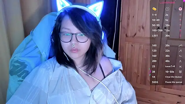 maydaykimmy online show from 06/15/26, 08:33