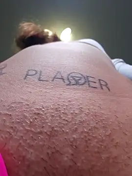 Snapshot of BabySPieS chatting on 12/14/25, 08:30 BabySPieS online show from 12/14/25, 08:30