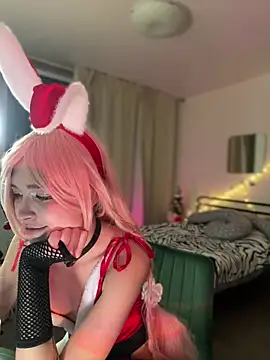 Evangeline Lawrence  online show from 12/27/24, 06:20