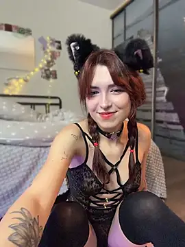 Evangeline Lawrence  online show from 05/11/26, 04:26