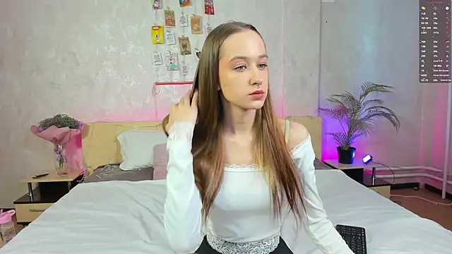 Sweett Monica online show from 02/08/25, 07:59