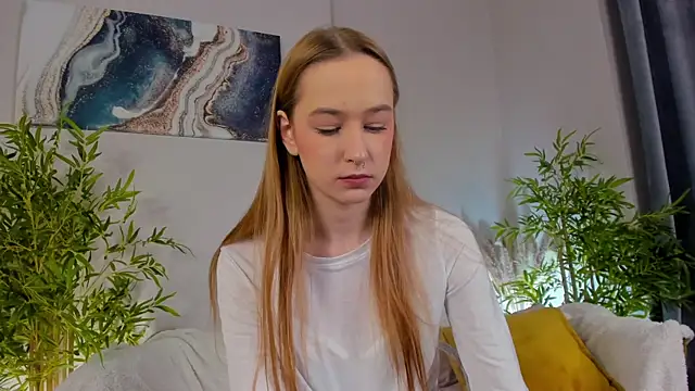 Sweett Monica online show from 11/15/25, 01:14