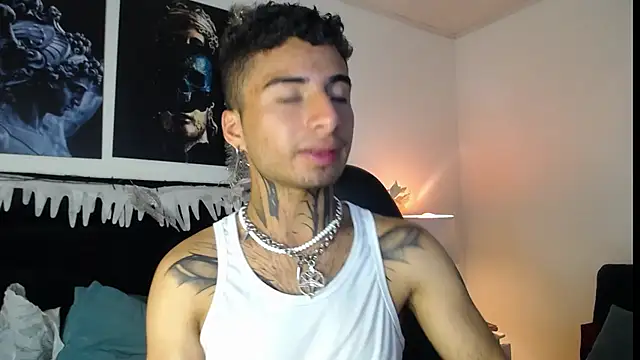 JuanCamiilo 66 online show from 01/04/25, 02:03