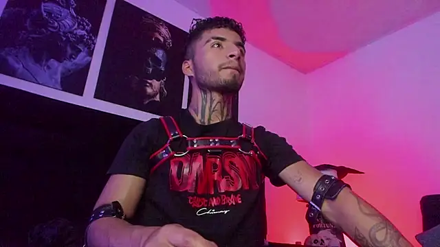 JuanCamiilo 66 online show from 10/02/25, 02:51