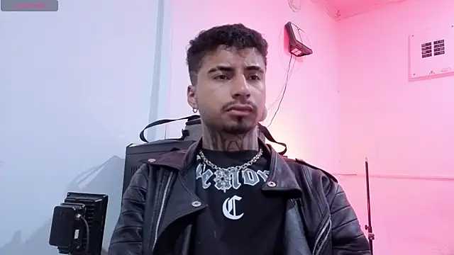 JuanCamiilo 66 online show from 06/11/26, 02:33