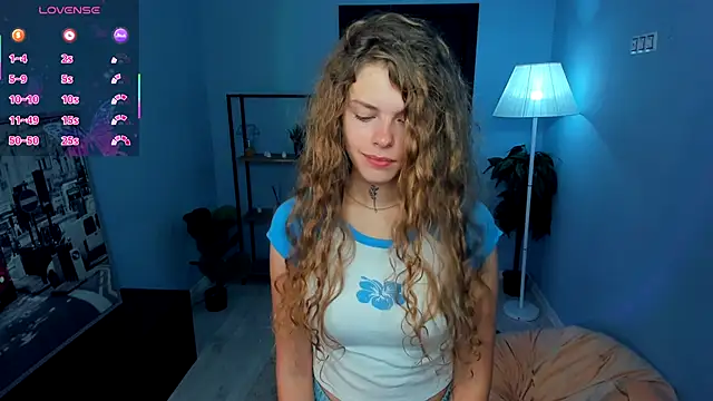 RayaNenlia online show from 09/23/25, 05:10