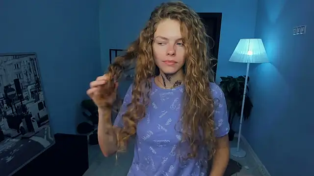 RayaNenlia online show from 10/26/25, 05:02