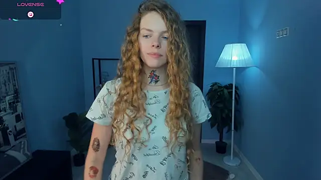 Snapshot of RayaNenlia chatting on 01/10/26, 05:09 RayaNenlia online show from 01/10/26, 05:09