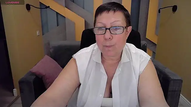 BarbaraTurners online show from 12/27/24, 03:42