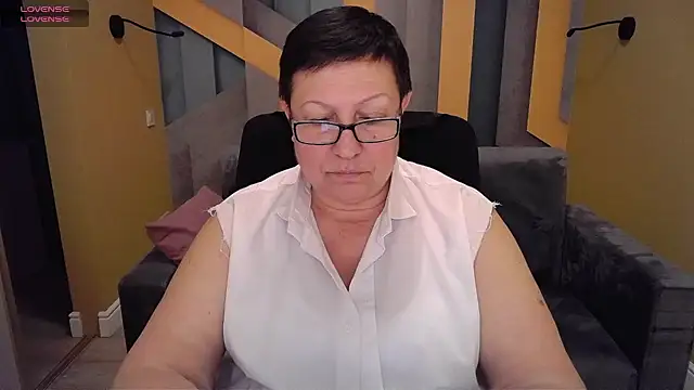 BarbaraTurners online show from 02/01/25, 01:02