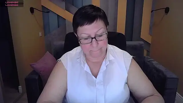 BarbaraTurners online show from 02/04/25, 01:23