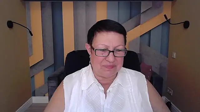 BarbaraTurners online show from 10/10/25, 06:29