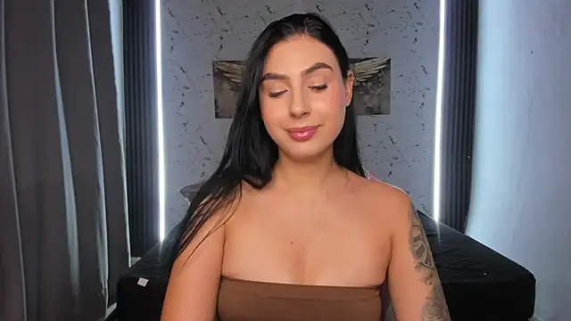 Valerie Corthez online show from 05/25/26, 07:42
