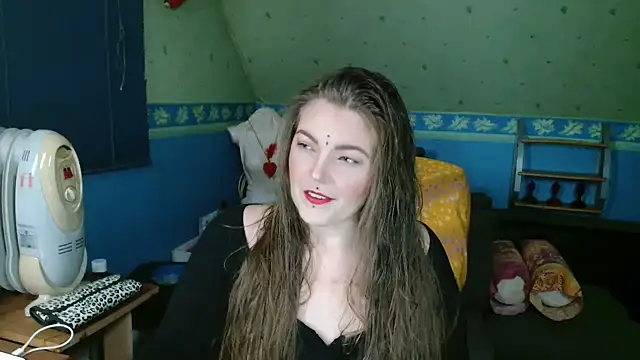 Snapshot of SherineDivine chatting on 09/22/25, 03:52 SherineDivine online show from 09/22/25, 03:52