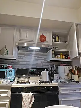 honeeyyy pot online show from 11/29/25, 08:34