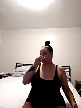 honeeyyy pot online show from 03/21/26, 10:20
